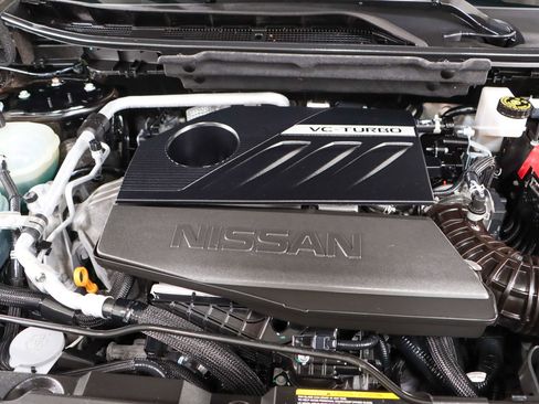 Used 2023 Nissan Rogue SV image 29