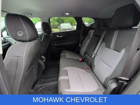 Used 2025 Chevrolet Blazer LT AWD/4WD image 10