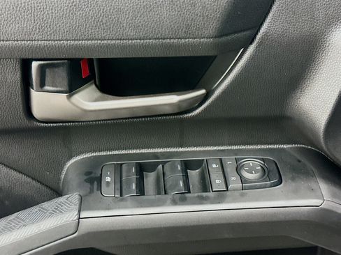 Used 2025 Toyota Tacoma TRD Sport AWD/4WD image 15
