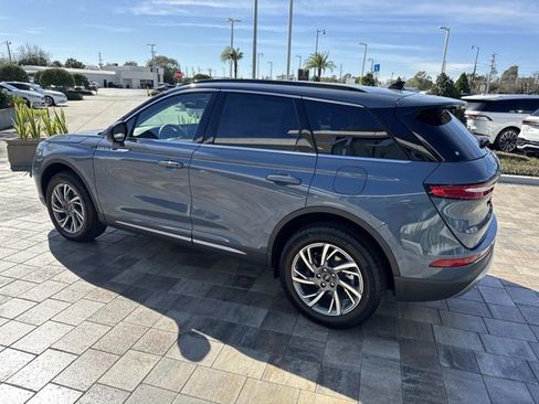 New 2026 Lincoln Corsair Premiere FWD image 4