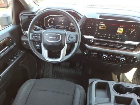 Used 2024 GMC Sierra 2500 SLE w/ SLE Convenience Package image 14