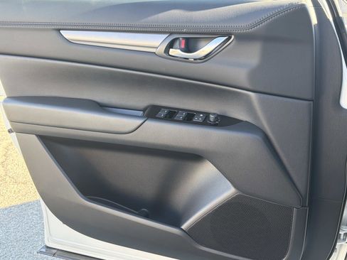New 2025 MAZDA CX-5 AWD 2.5 S w/ Select Package image 18