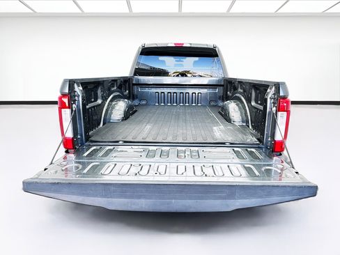 Used 2019 Ford F250 XL w/ STX Appearance Package AWD/4WD image 16