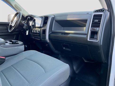 Used 2015 RAM 3500 Tradesman w/ Chrome Appearance Group image 24