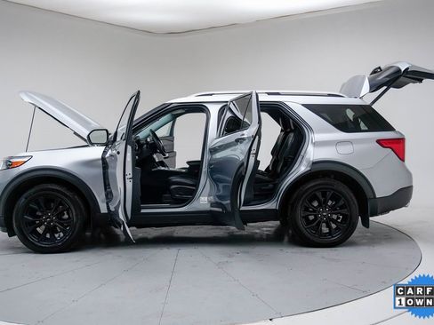 Used 2022 Ford Explorer Limited w/ Equipment Group 301A image 32
