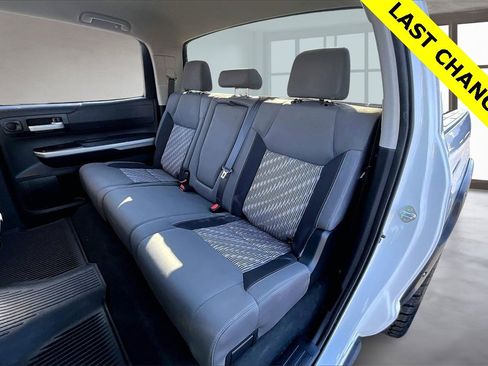 Used 2018 Toyota Tundra SR5 w/ TRD Off Road Package image 27