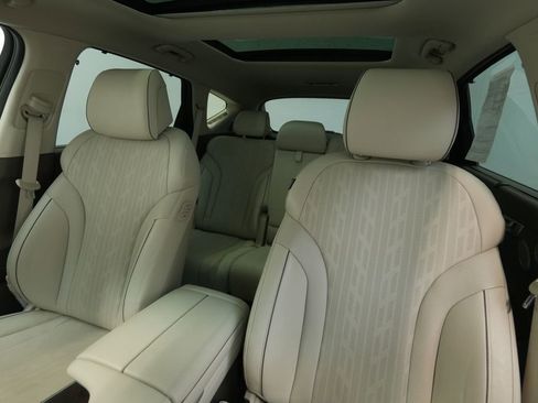 Used 2022 Genesis GV80 2.5T w/ Advanced Package 02 image 15