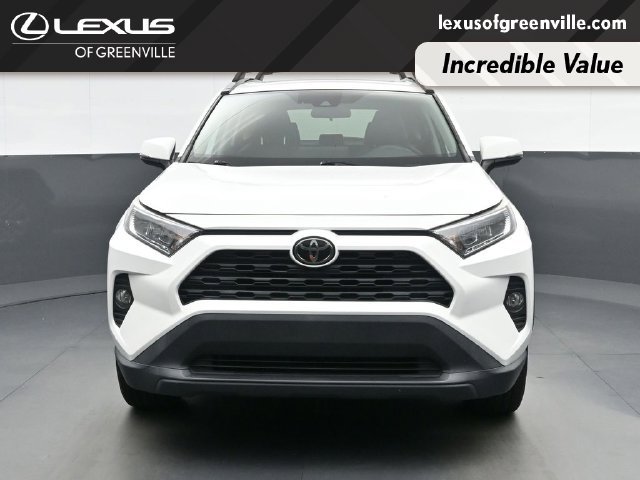 Used 2019 Toyota RAV4 XLE Premium w/ Cold Weather Package AWD/4WD image 3