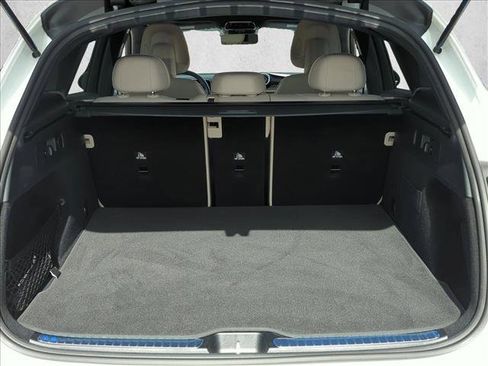 Used 2023 Mercedes-Benz GLC 300 4MATIC image 6