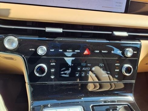 New 2025 Genesis G80 2.5T image 11