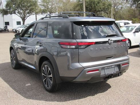 New 2026 Nissan Pathfinder Platinum image 7