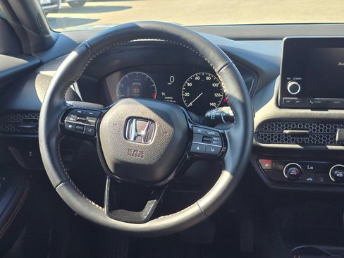 Used 2025 Honda HR-V Sport image 19