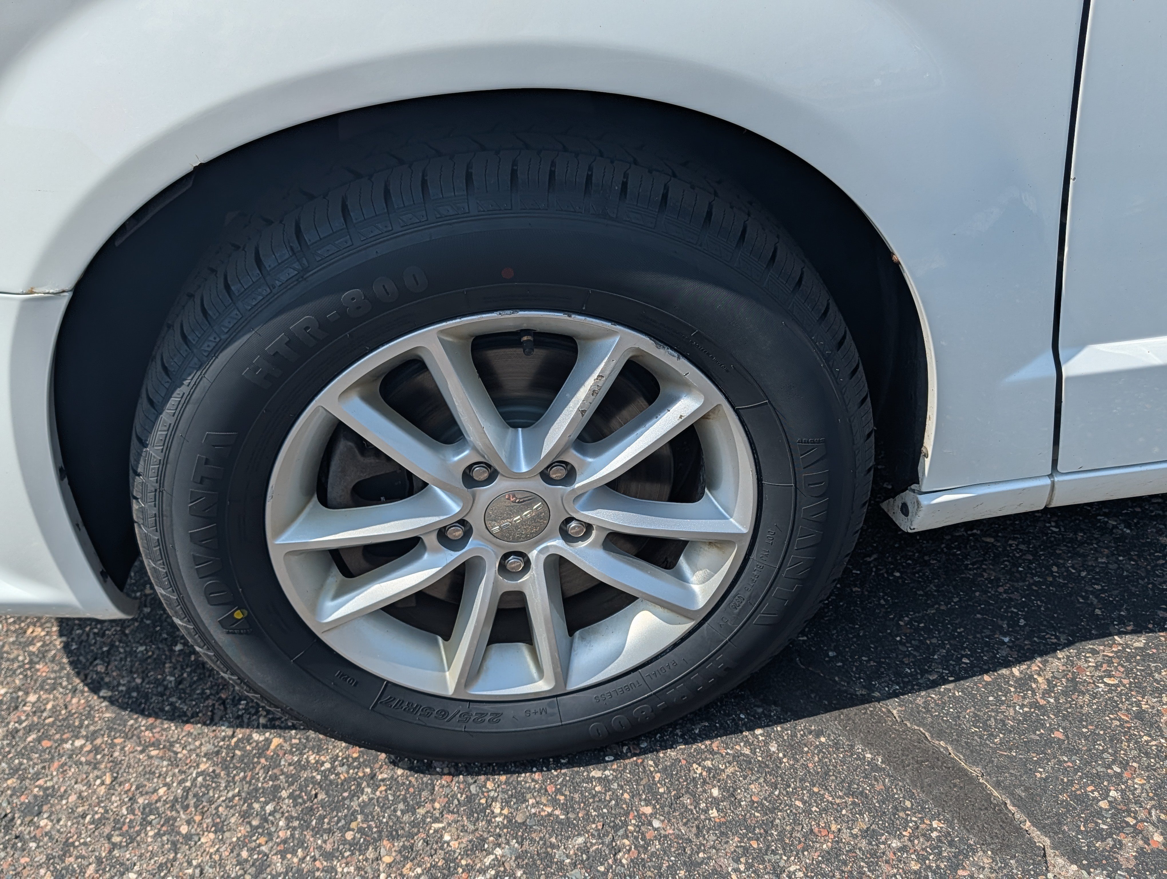 Used 2019 Dodge Grand Caravan SXT FWD image 9