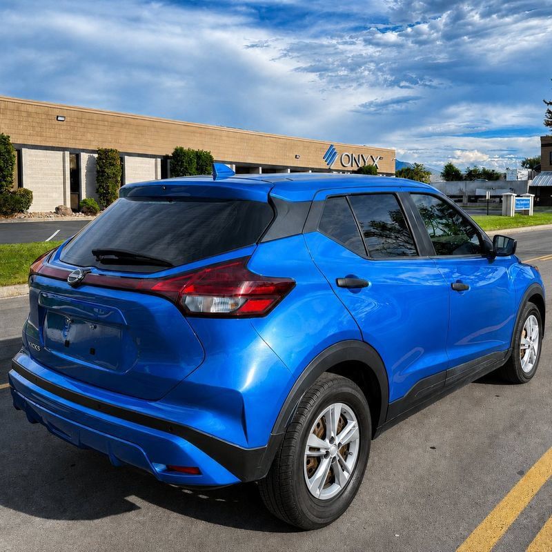 Used 2022 Nissan Kicks S FWD image 5