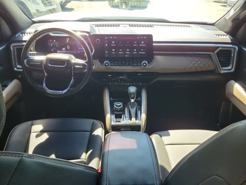 Used 2025 GMC Canyon Denali AWD/4WD image 7