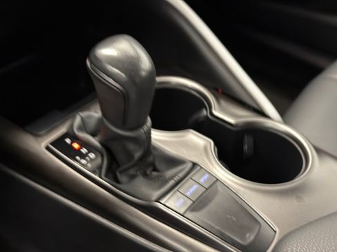 Used 2024 Toyota Camry SE image 27