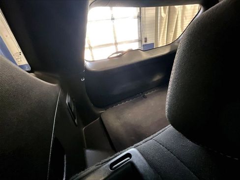 Used 2023 Chevrolet Equinox LT FWD image 17