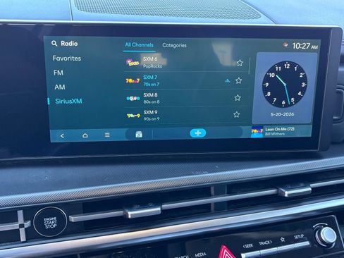 Used 2025 Hyundai Santa Fe SE FWD image 28