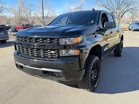 Used 2022 Chevrolet Silverado 1500 Custom w/ Safety Confidence Package image 8
