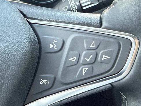 Used 2024 Chevrolet Equinox LT AWD/4WD image 14