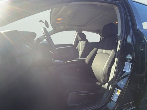 Used 2017 Honda Civic EX image 2