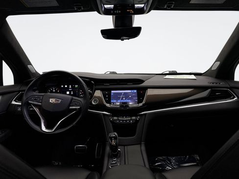 Used 2020 Cadillac XT6 Sport w/ Platinum Package image 14