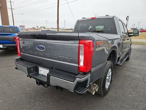 Used 2024 Ford F250 XLT w/ FX4 Off-Road Package image 7