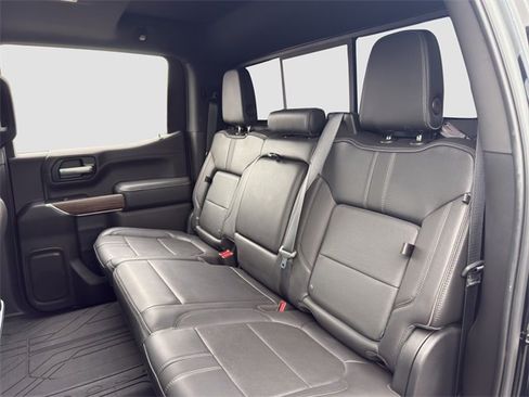 Used 2021 Chevrolet Silverado 1500 High Country w/ Technology Package image 13