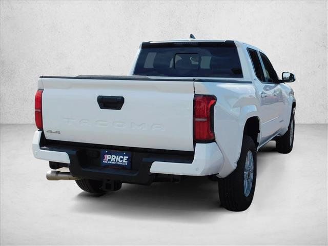 Used 2026 Toyota Tacoma SR5 w/ SR5 Upgrade Package AWD/4WD image 9