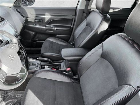 Used 2024 Mitsubishi Outlander Sport SE image 6