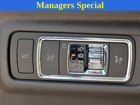Used 2021 Lincoln Corsair FWD w/ Premium Package image 25
