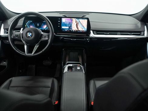 Used 2025 BMW X2 xDrive28i image 9