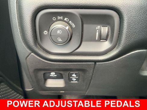 Used 2022 RAM 1500 Big Horn AWD/4WD image 27