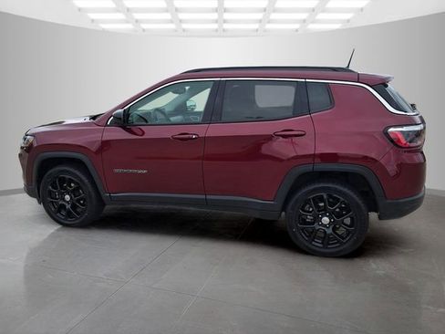 Used 2022 Jeep Compass Latitude AWD/4WD image 9
