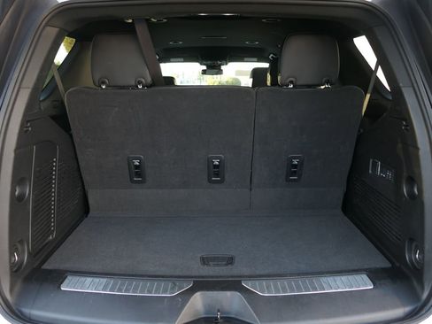 Used 2025 GMC Yukon Denali image 24