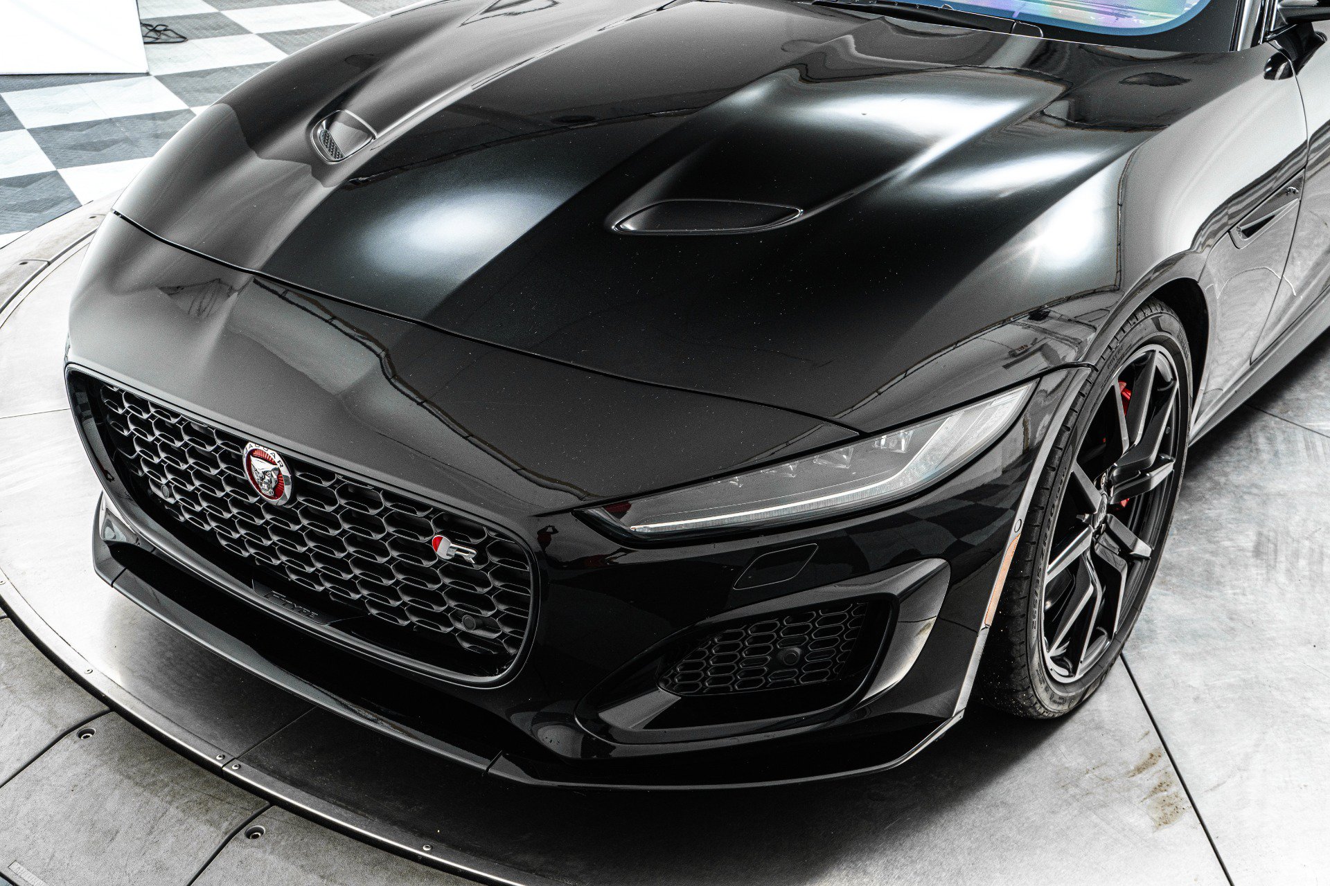 Used 2023 Jaguar F-TYPE R AWD/4WD image 31