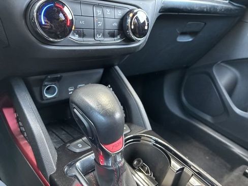 Used 2023 Chevrolet TrailBlazer RS image 31