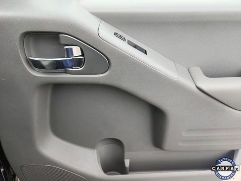 Used 2020 Nissan Frontier SV w/ Midnight Edition Floor Mats image 33