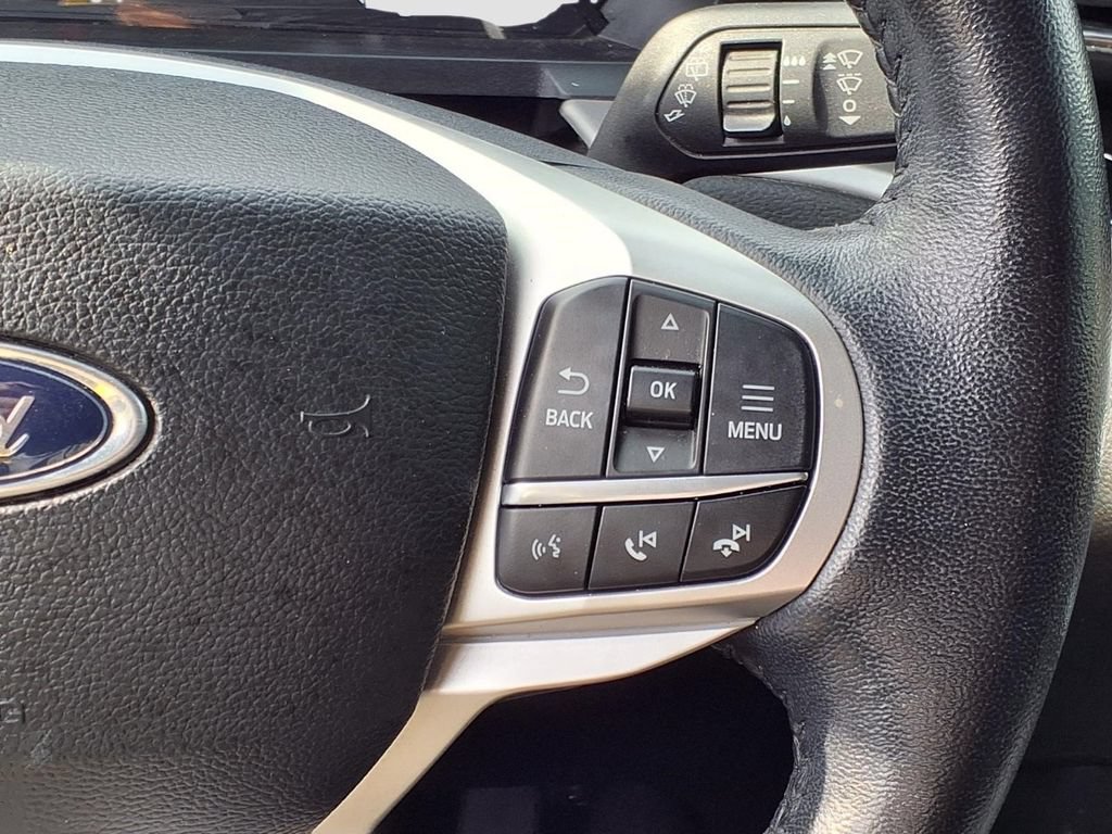 Used 2023 Ford Explorer XLT w/ Equipment Group 202A RWD image 16
