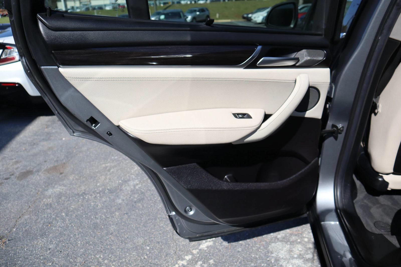 Used 2017 BMW X3 xDrive28i AWD/4WD image 10