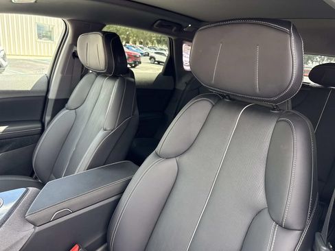 New 2025 Cadillac Optiq Luxury 2 AWD/4WD image 21