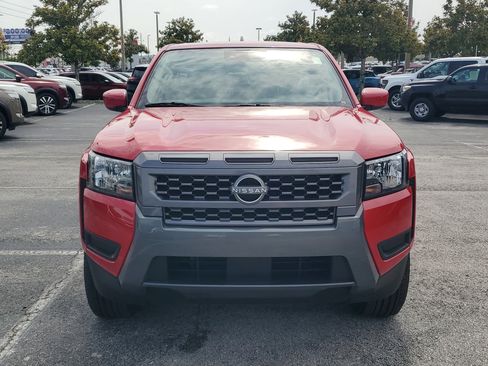 Certified 2025 Nissan Frontier SV RWD image 2