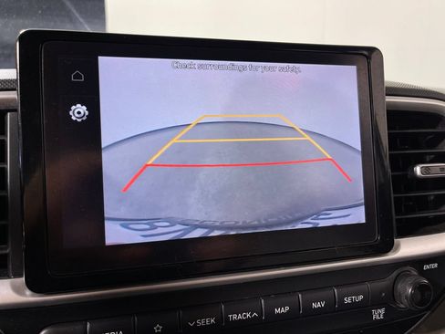 Used 2021 Hyundai Venue SEL w/ Premium Package FWD image 23