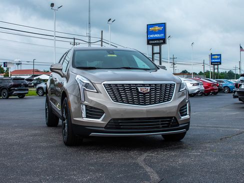 Used 2022 Cadillac XT5 Premium Luxury image 12