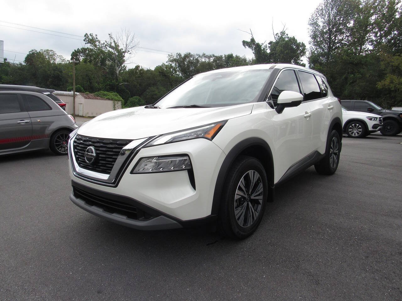 Used 2021 Nissan Rogue SV FWD image 8