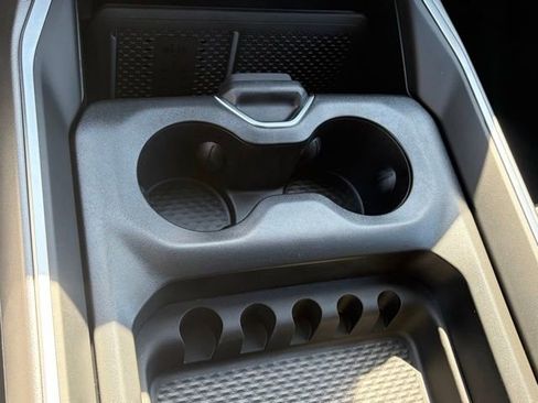 New 2026 RAM 1500 4x4 Crew Cab image 23