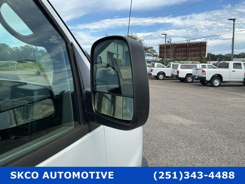 Used 2015 GMC Savana 2500 RWD image 10