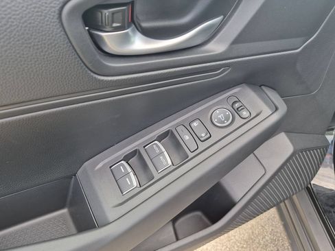 Used 2025 Honda Accord LX image 13