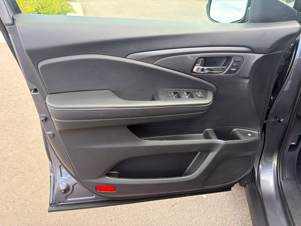 Used 2025 Honda Ridgeline RTL image 22