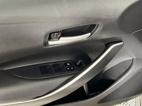 Used 2023 Toyota Corolla SE image 17